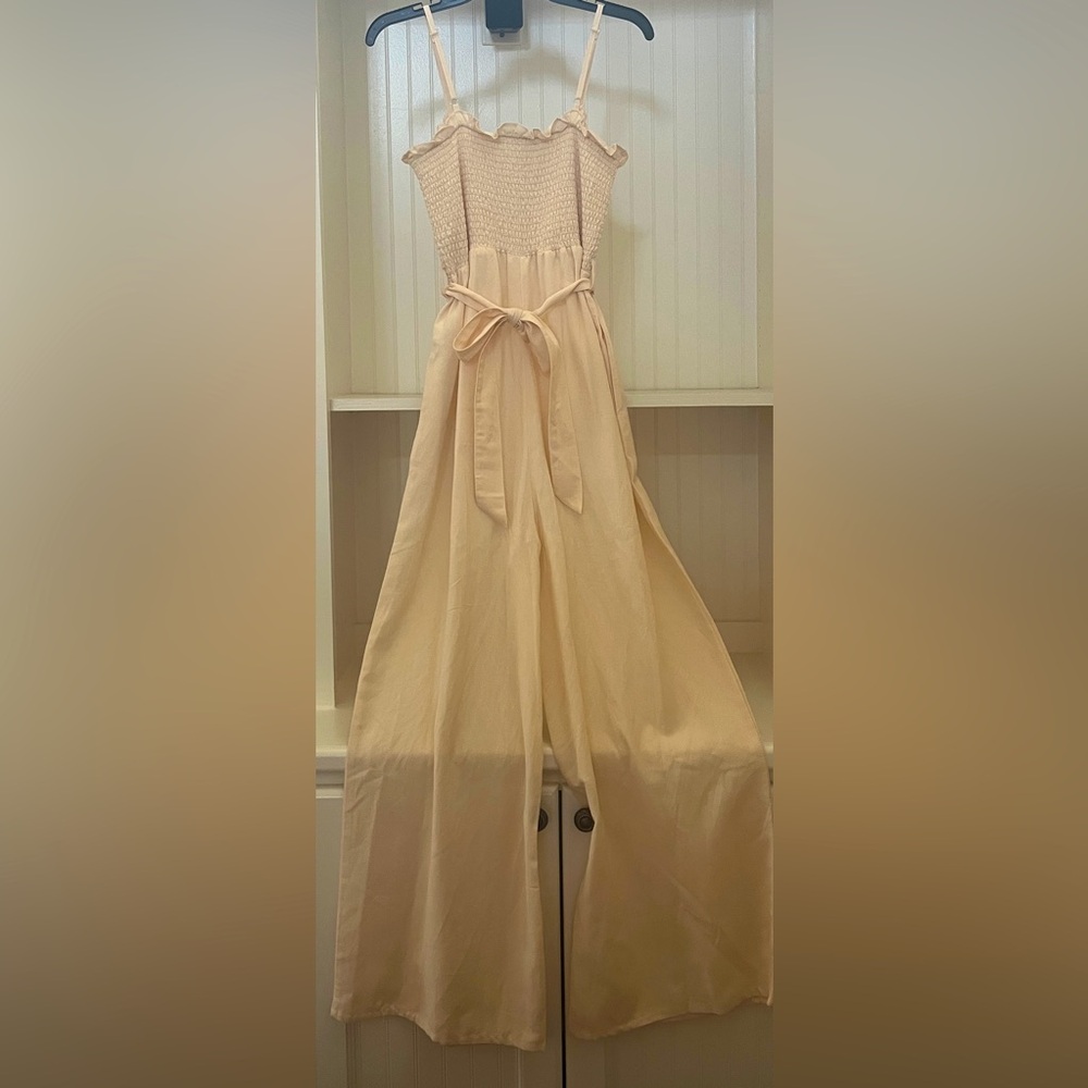 VENUS Smocked Linen Jumpsuit w. Pockets | Cream | Size 8 - Picture 8 of 9